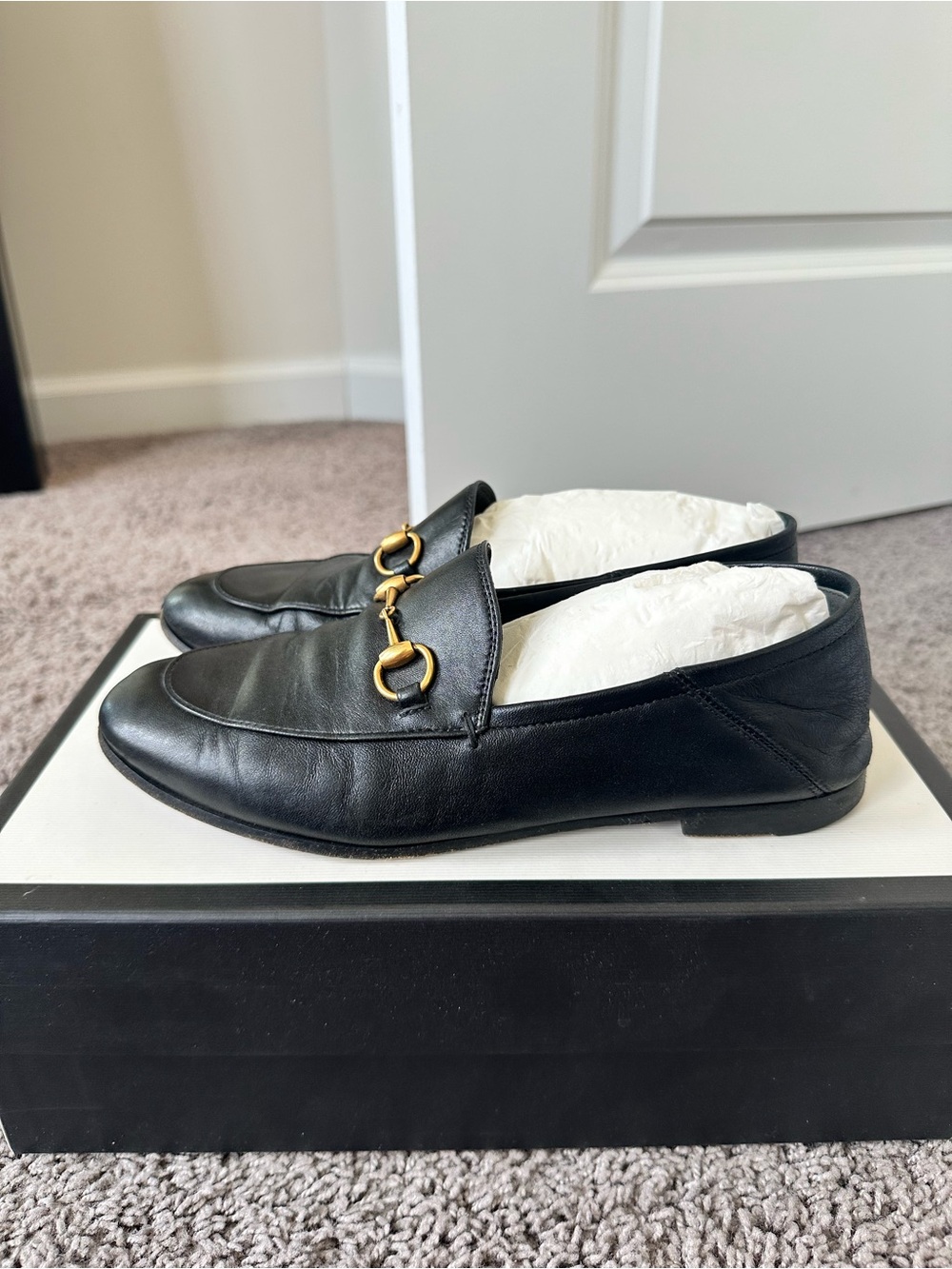 Gucci Black Leather Loafers with Gold Horsebit
